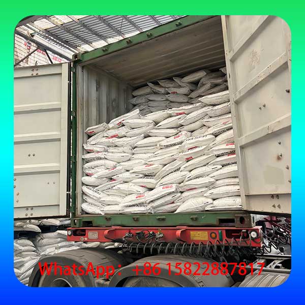 Chargement Conteneur NaOH Soude Caustique 25kg - Exportation Fournisseur Chine